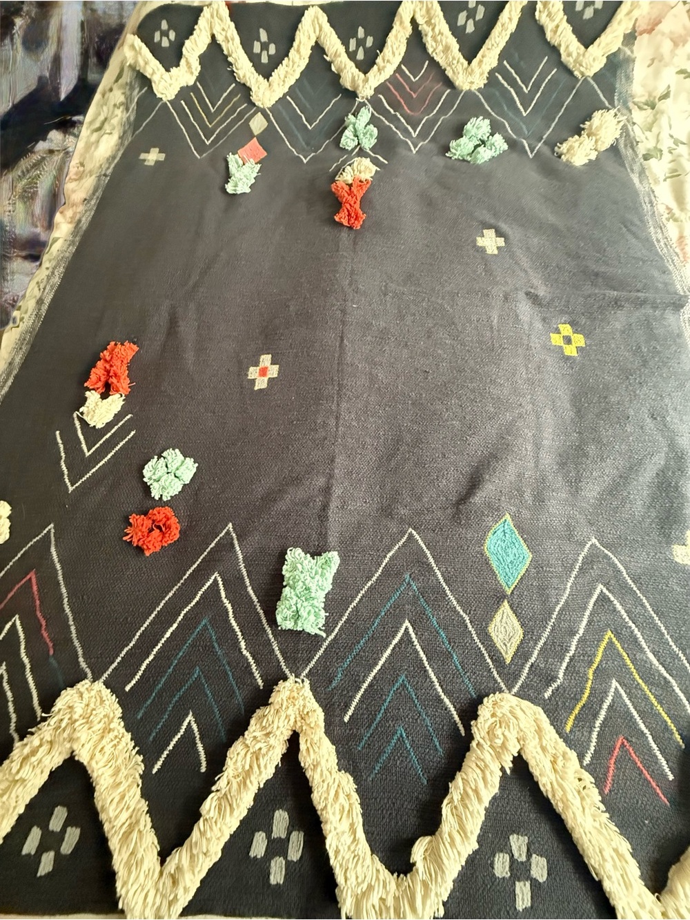 Anthropologie Heradia Tufted Moroccan Boho Indie Throw Blanket Wall Hanging Rare